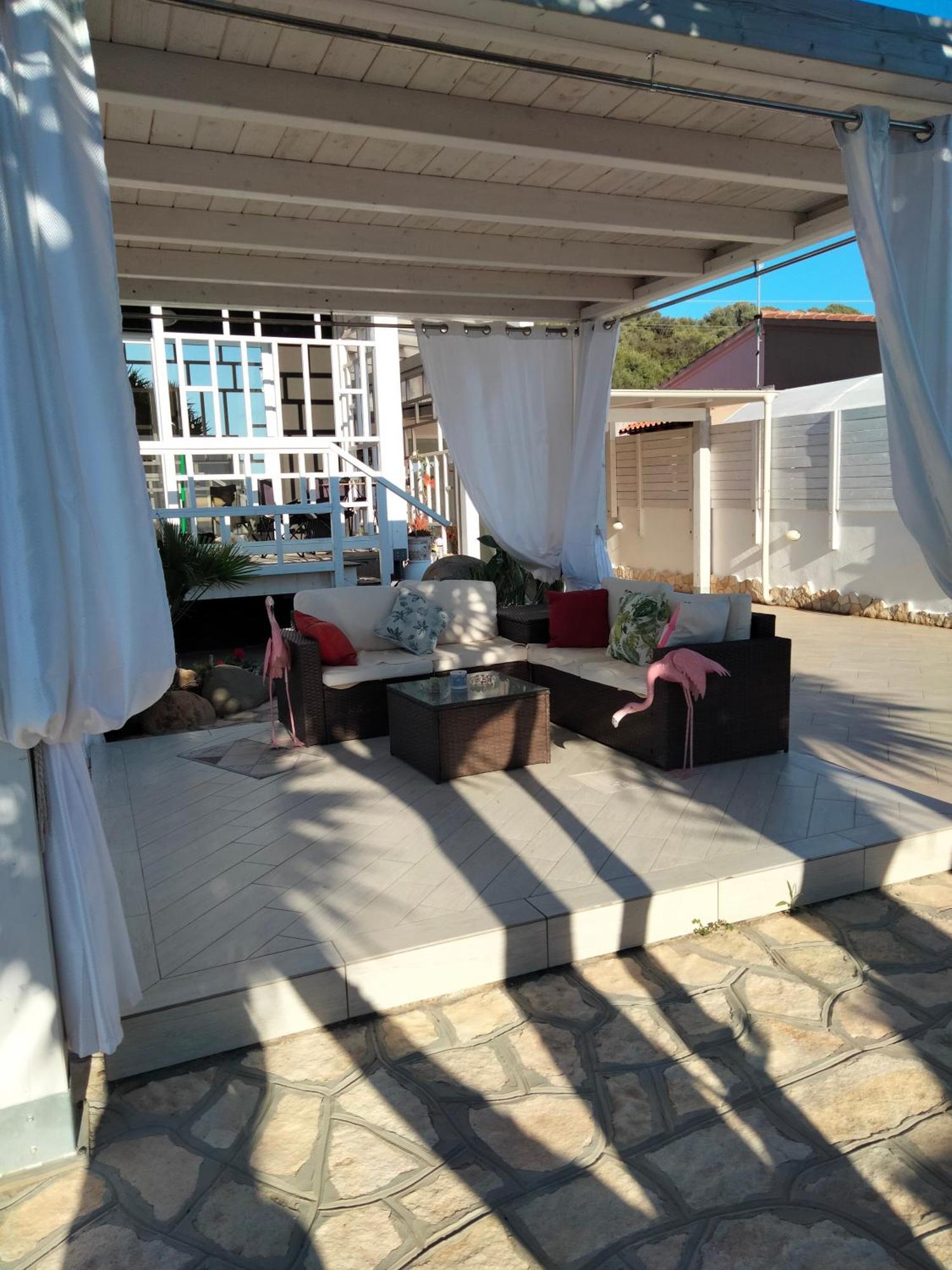 Il Fenicottero Rosa Bed and Breakfast Capitana Esterno foto